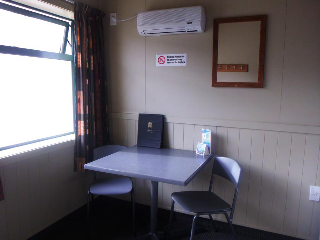 Oamaru Top 10 Holiday Park Extérieur photo
