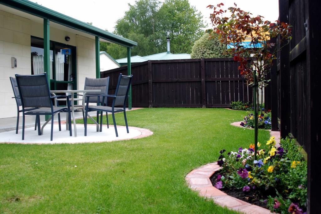 Oamaru Top 10 Holiday Park Extérieur photo
