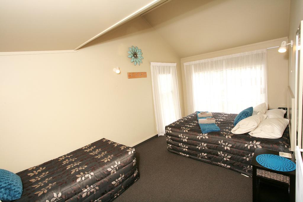Oamaru Top 10 Holiday Park Extérieur photo