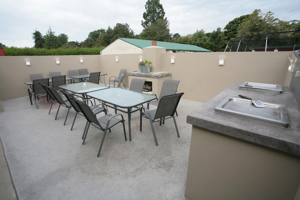 Oamaru Top 10 Holiday Park Extérieur photo