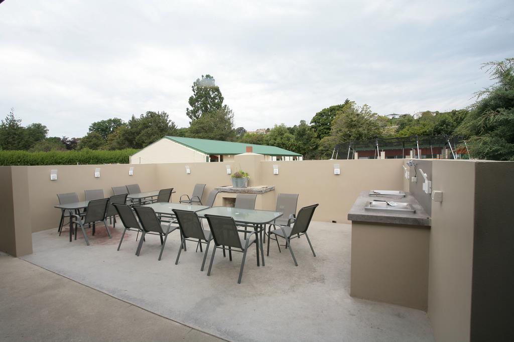 Oamaru Top 10 Holiday Park Extérieur photo